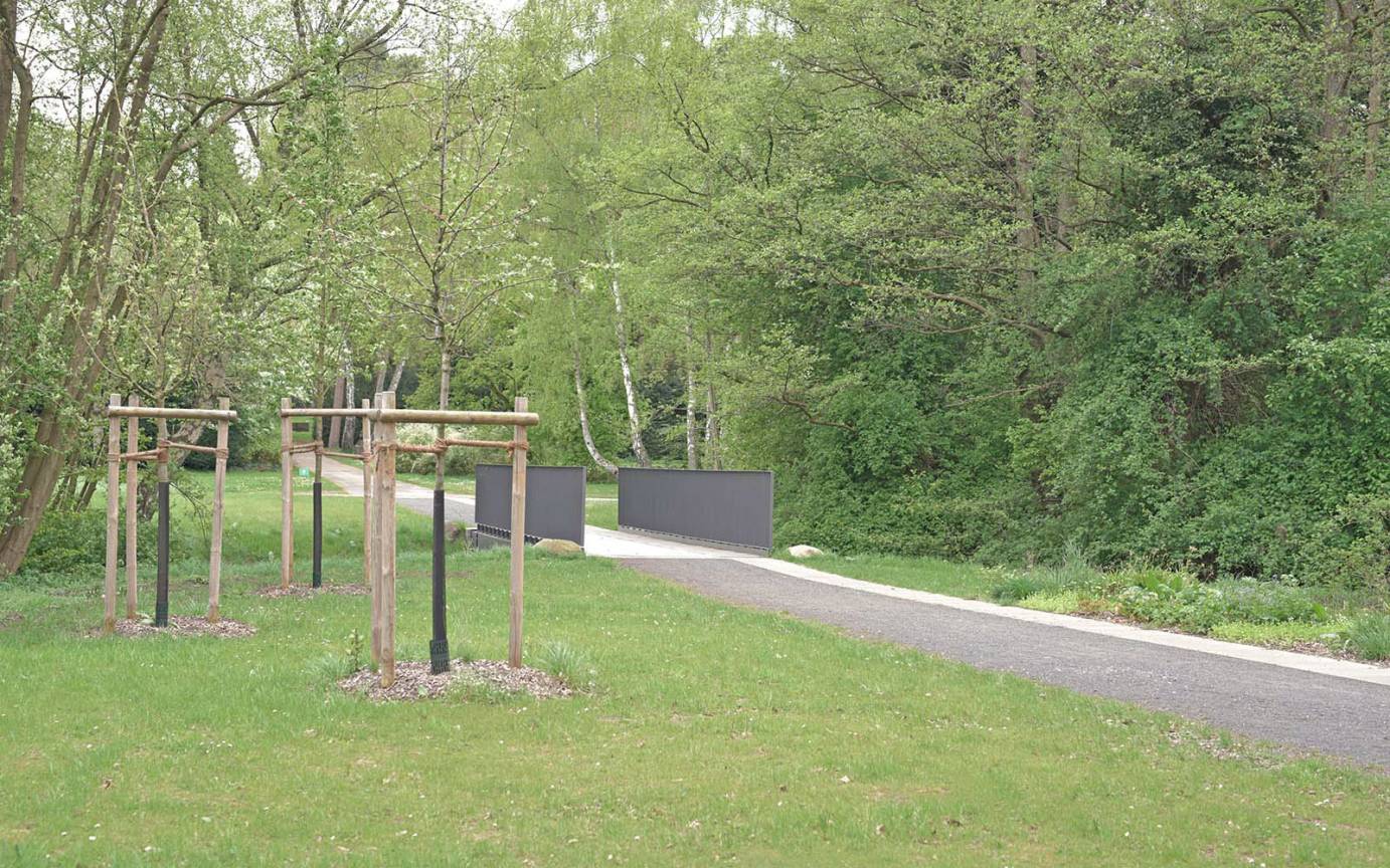 Fussg&auml;ngerbr&uuml;cke Friedhof &Ouml;jendorf Br&uuml;cke Schleemer Bach