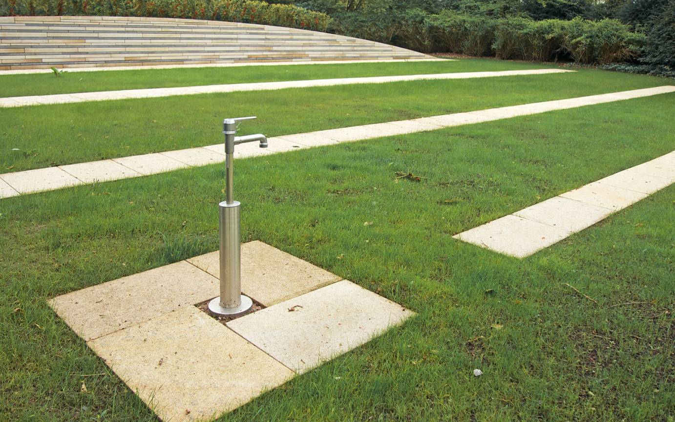 Paargrabanlage &Ouml;jendorf Zapfstelle Blumenbew&auml;sserung