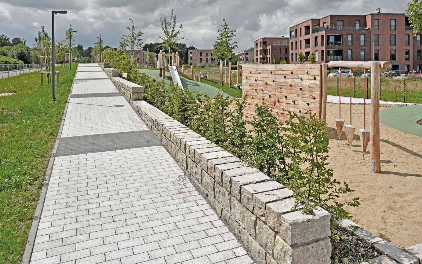 Lärmschutzlandschaft Giselbertstraße Buxtehude Sitzgelegenheiten Mauerrücken Rampenweges