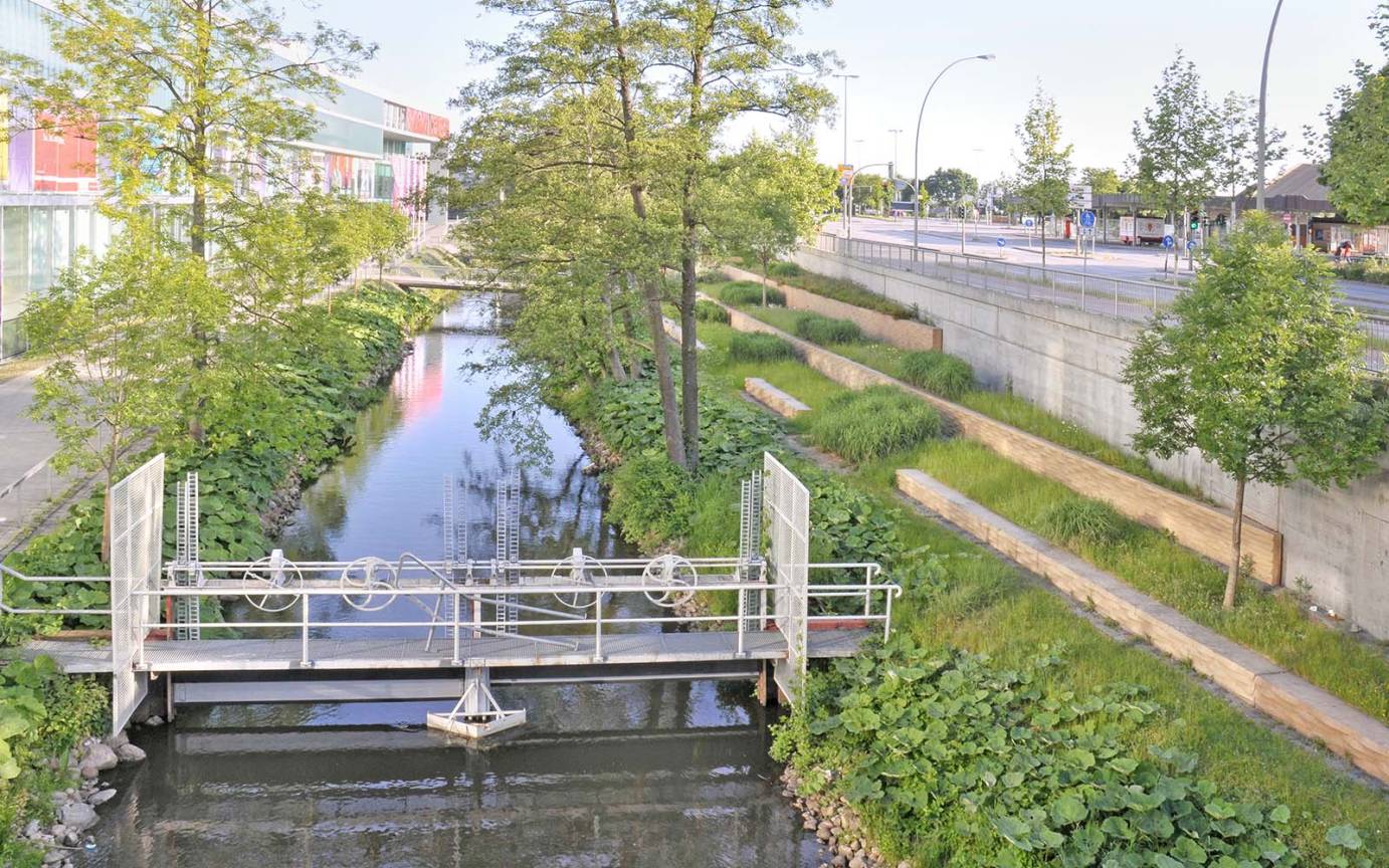 Phoenix Center Hamburg Harburg Stauwehr Terrassenwände Seevekanal