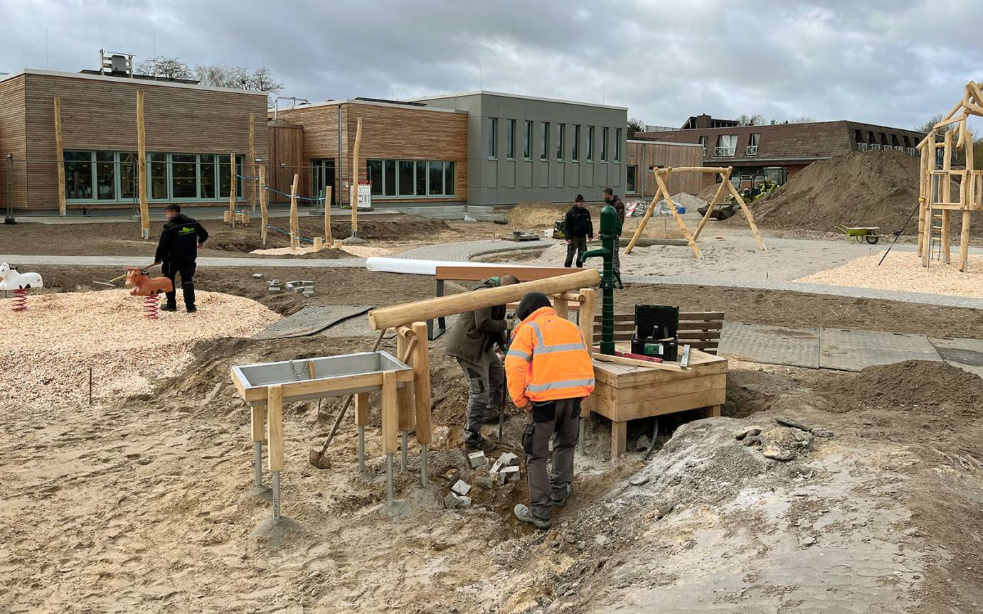 Sportkita Adendorf Bau Wassermatschanlage