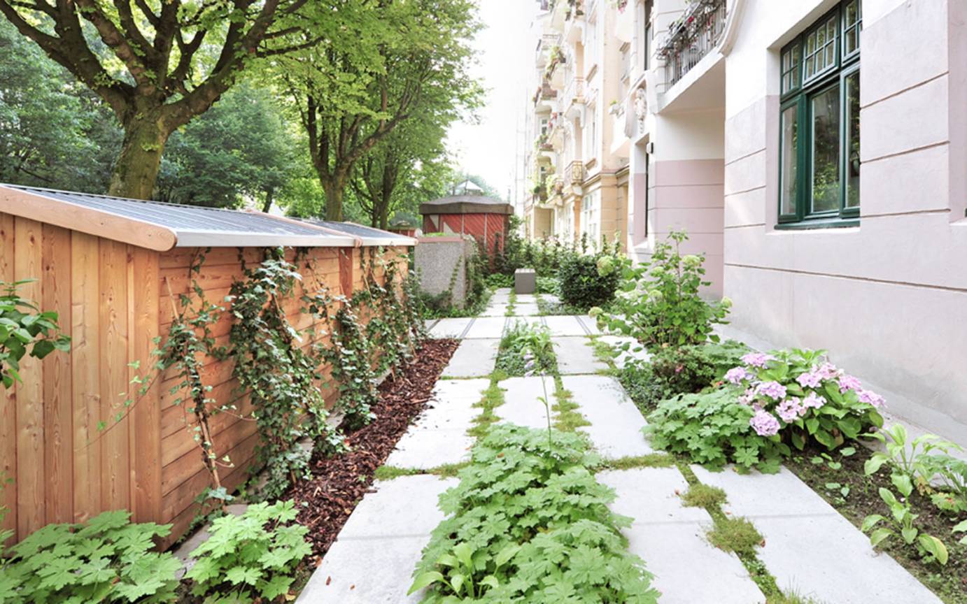 Pinneberger Weg Bodenbelag Plattenb&auml;ndern Moosfugen